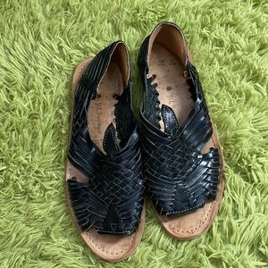 j&l boutique huaraches (genuine leather)